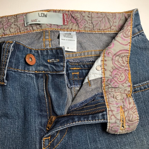 Levis 542 Low Denim Capris - Picture 5 of 12